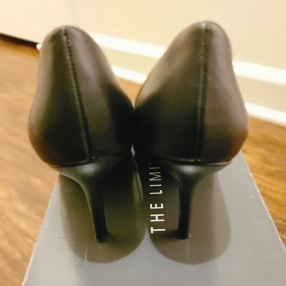 The LIMITED Tatum Pump - Picture 6 of 7